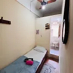 Pequena Suite Cama De Solteiro